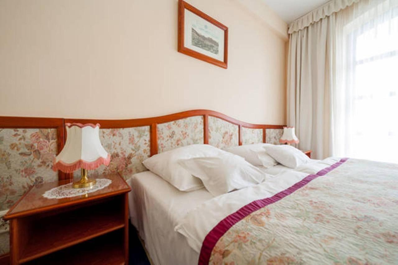 Hotel Bobbio Budapest Ngoại thất bức ảnh