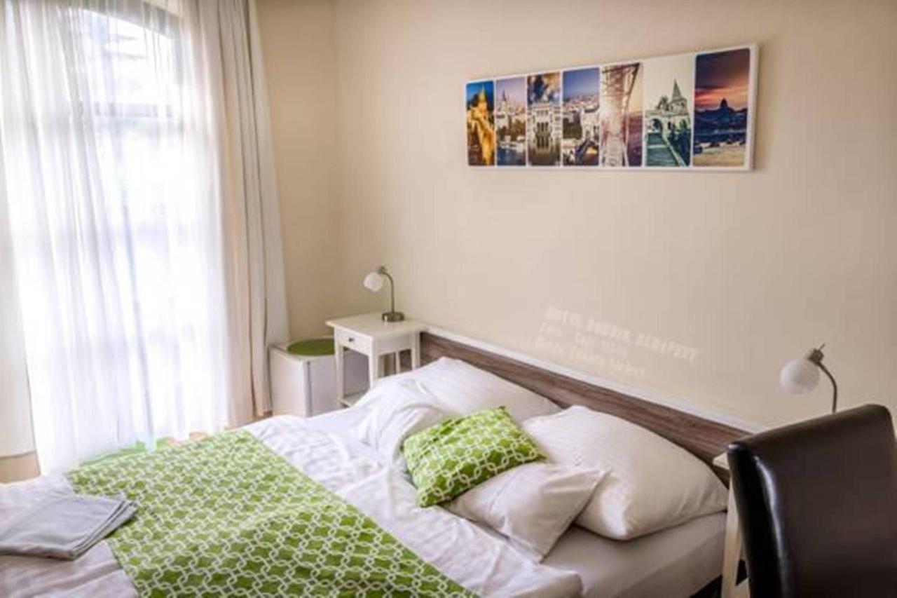Hotel Bobbio Budapest Ngoại thất bức ảnh
