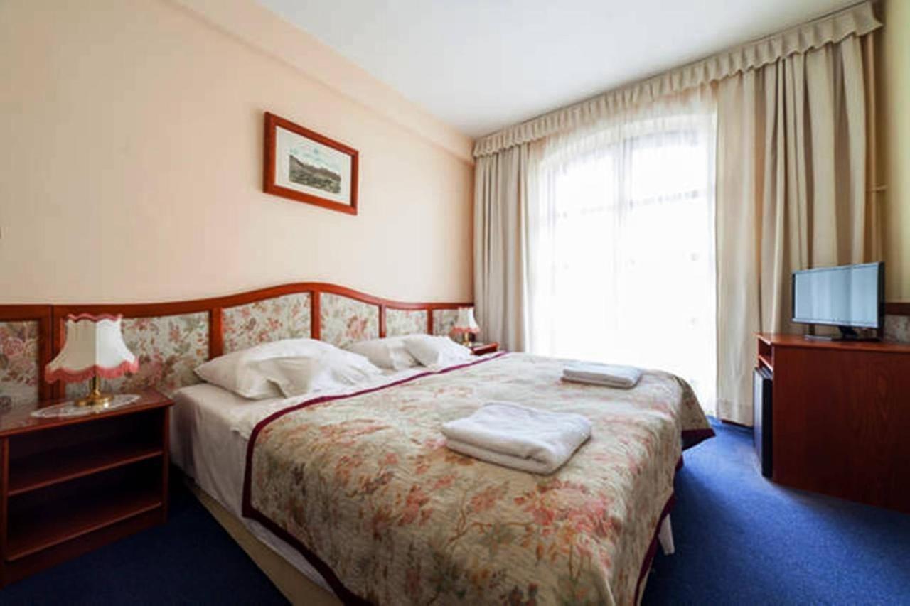 Hotel Bobbio Budapest Ngoại thất bức ảnh