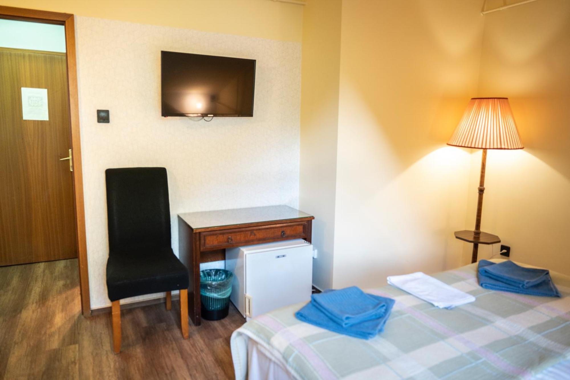 Hotel Bobbio Budapest Ngoại thất bức ảnh