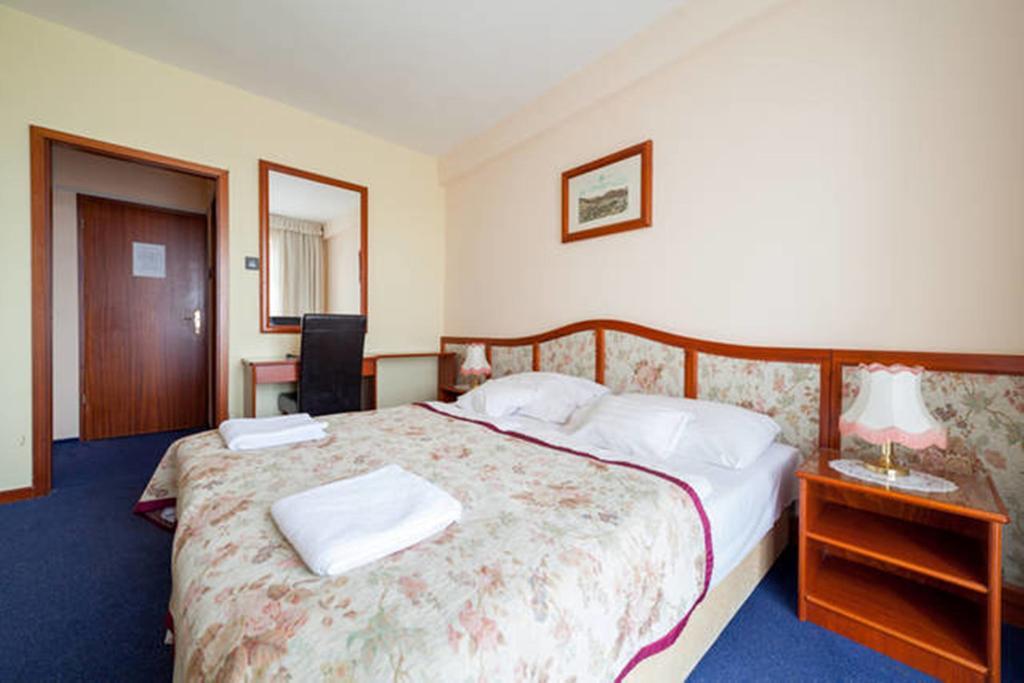 Hotel Bobbio Budapest Ngoại thất bức ảnh